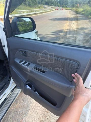 2012 Toyota HILUX 2.5 G (A) - 3