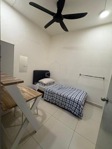 F.Furnish Room for male near MRTDamansaraDamai FREE WIFI600Mbps 1