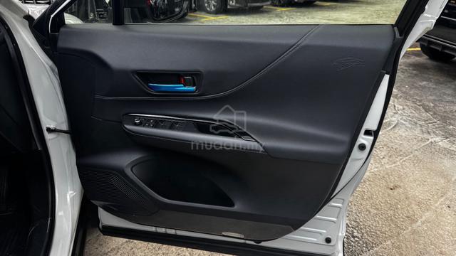 2022 Toyota HARRIER 2.0 S // STOCK CLEARANCE - 5