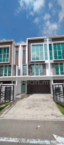 Imperial Jade Residenz / Seri Alam / Masai / 2.5 Storey / Rumah Sewa 1