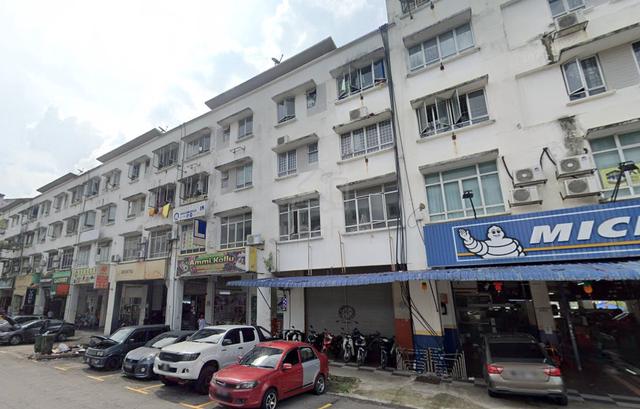 Dataran Otomobil Apartment 1