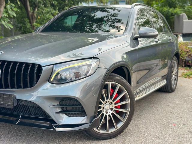 2017 Benz GLC250 4-MATIC AMG P/BOOT SUNROOF 360CAM - 4