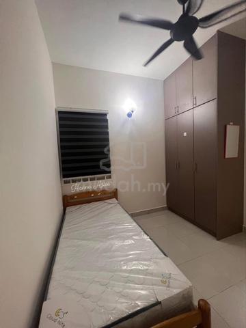 Bilik Medium Non Sharing Perempuan di Cyberjaya 1