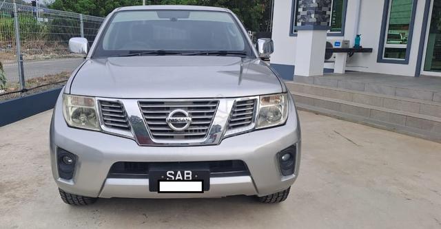 2015 Nissan NAVARA 2.5(Auto)4 x 4 - 2