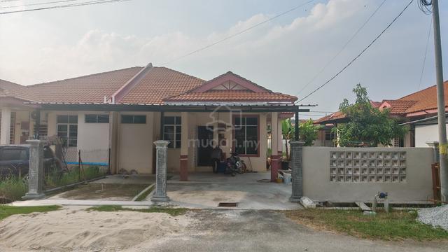 Gong Badak. Berdekatan Unisza & UMT 1