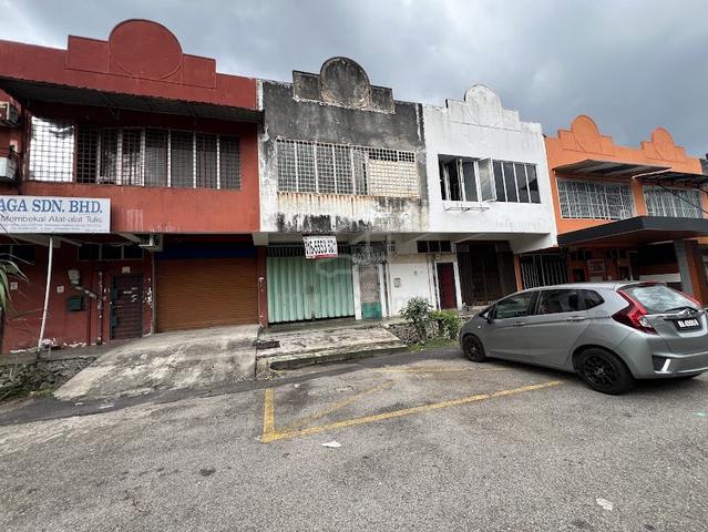 Single Storey LInk Factory, Taming Jaya Seri Kembangan 1