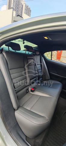 2023 Lexus IS300 2.0 F-SPORT 8000km - 5