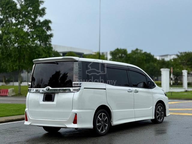 -2018/23- Toyota VOXY 2.0 ZS KIRAMEKI (A) FULL LON - 3