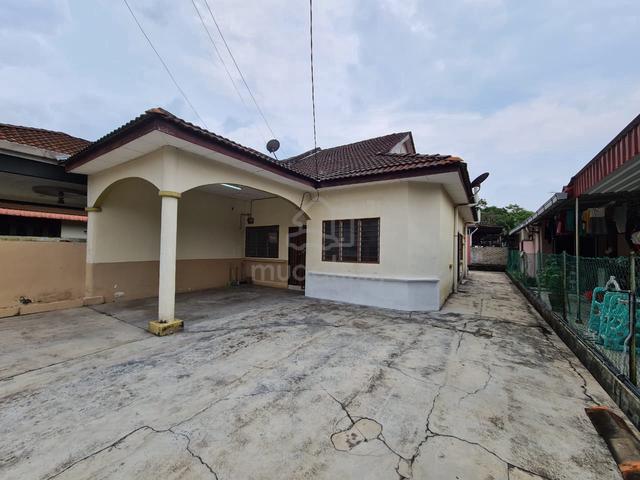 Kulim Semi-detached house for sale Taman Jelutong PRIME LOCATION 1