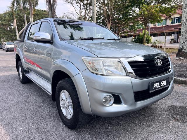 2012 Toyota HILUX 2.5 G (A) - 2