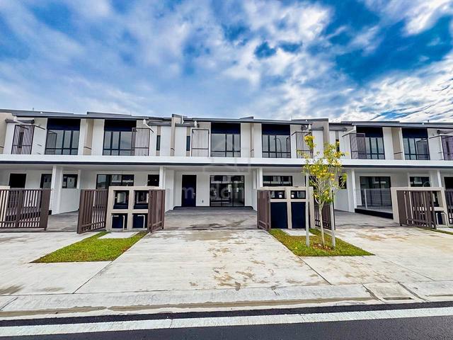 LIKE NEW! MURAH Double Storey Terrace (ADIRA), Bandar Bukit Raja 1