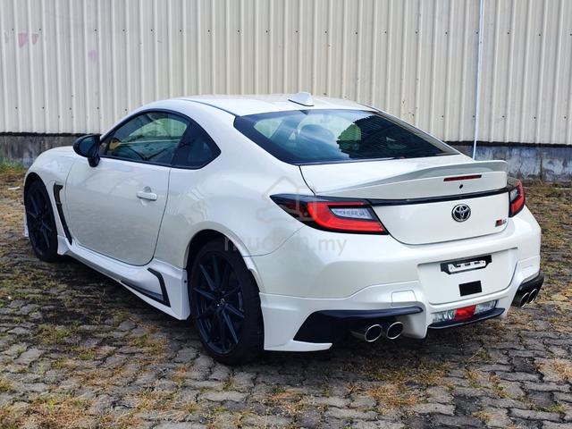 2022 Toyota GR86 RZ 2.4L MANUAL, PRICE NEGOTIABLE - 4