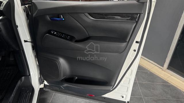 2021 Toyota VELLFIRE 2.5 GOLDEN EYES // SUNROOF - 5