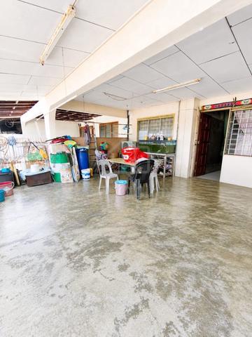 FOR SALE π₯ Jalan Zamrud Ulu Tiram Johor 1