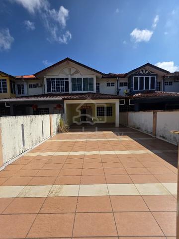 Double Storey Terrace (Intermediate) For Sale! at Midway Crescent 1