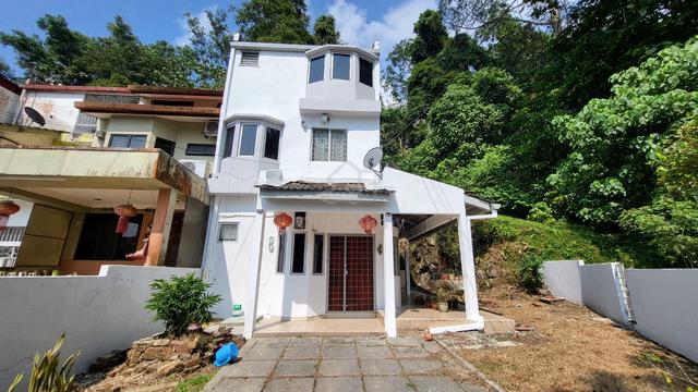 House For Sale - Bukit Idaman, Selayang (Batu Caves) 1