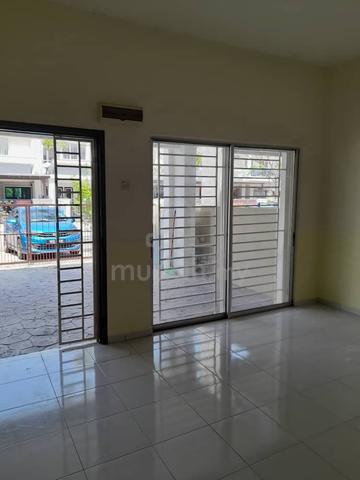 Taman Alam Indah Shah Alam Double Storey For Sale Big Buildup 1