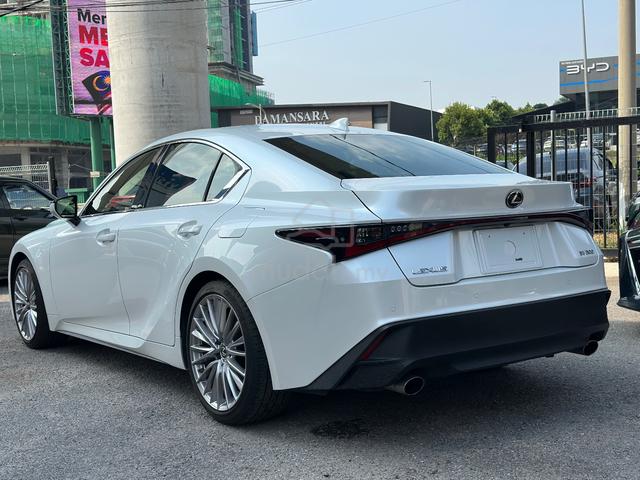 2021 Lexus IS300 2.0 VERSION L - 4