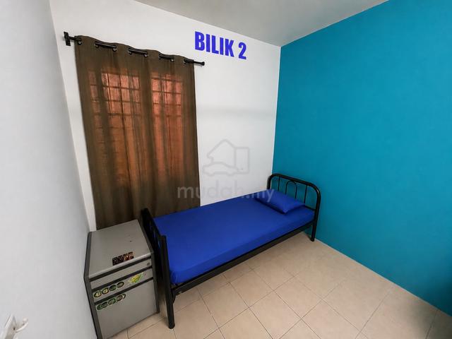 Bilik Untuk Disewa di Pusat Komersial Seksyen 7 [Ada Wifi] 1