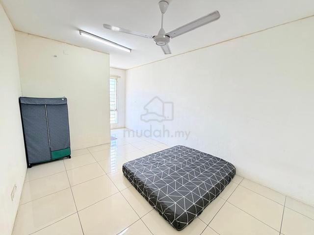 [Lelaki Saja] Master Room with Bathroom @ PV20 Condo PV Wangsa Maju 1