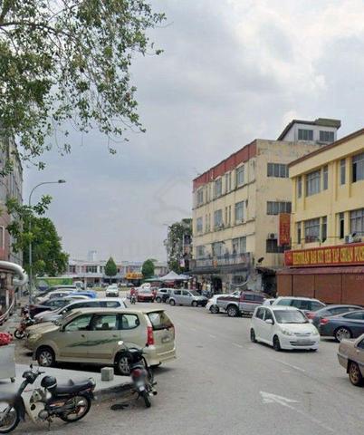 Facing Main Road Puchong Utama Batu 14 Ground Floor 2nd And 3rd Floor 1