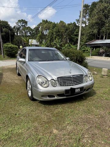 2004 Mercedes Benz E-CLASS 1.8 200 K ELEGANCE - 1
