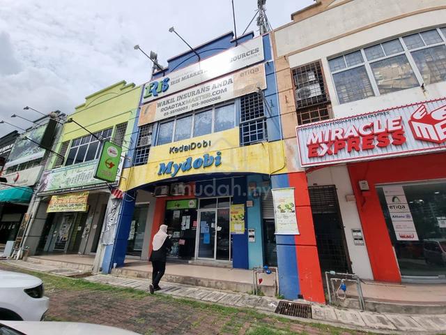 Office Lot Level 1 in Jalan Renang Seksyen 13 Shah Alam 1