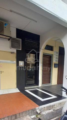 {First Floor} Big Unit Office Space Taman Melawati, Kuala Lumpur 1