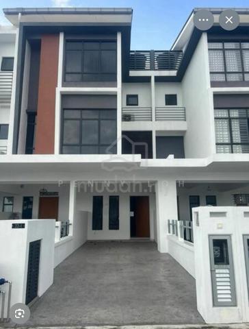 Taman Akasia Semenyih Spacious Comfortable Family House For Rent 1