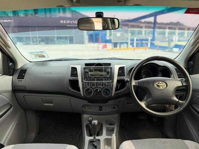 2010 Toyota HILUX 2.5 G FACELIFT DOUBLE CAB (A) - 5