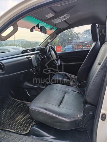 2020 Toyota HILUX 2.4 MT (M) - 5