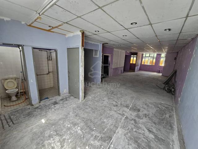 1st Floor Shoplot for Rent in Sungai Ara – Ideal for Ideal for Office 3