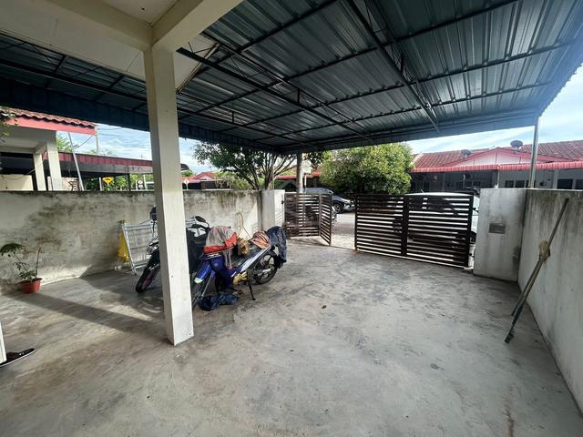 Teres Setingkat, Taman Halaman Indah, Sungai Jawi, Penang. 1