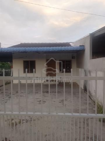 Rumah sewa lantai simen 1