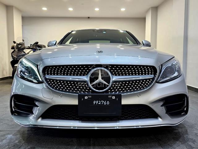 2020 Mercedes Benz C200 1.5 EQ Laureus Edition - 2