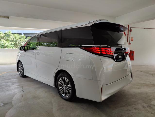 SIDE STEP 2025 Toyota ALPHARD 2.5 Z BEST DEAL UNIT - 2