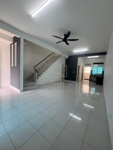 Pasir Gudang,bestari perdana, double storey,partial furnish 1