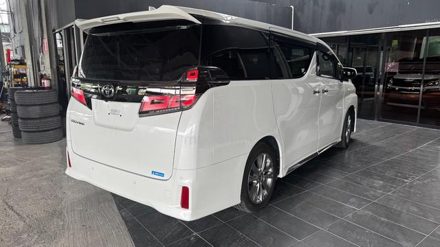 2021 Toyota VELLFIRE 2.5 GOLDEN EYES // SUNROOF - 4