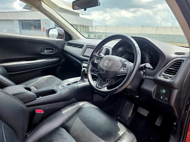 2021 Honda HR-V 1.8 V (A) LEATHER-SEAT ((OFFER)) - 5