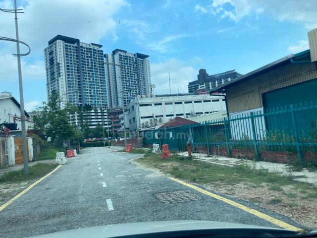 Commercial land in PJ 1