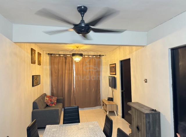 Apartment Idaman 1