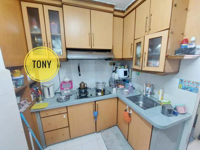 Sri Ivory (Sri Ivori) Apartment 1