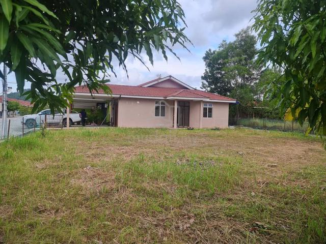 Hot Deal! Renovated Corner House–Strategic Location Near ECRL & UMP 4