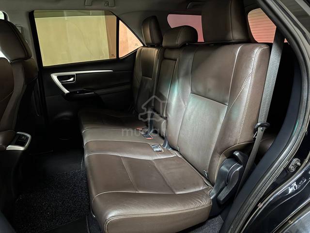 2017 Toyota FORTUNER 2.7 4x4 (A) 2 YEAR WARRANTY - 4