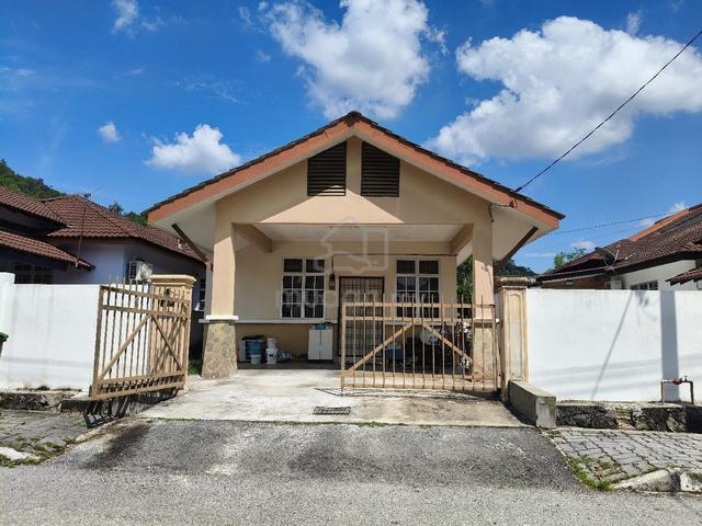 Rumah Taman Tunku Sarina 1