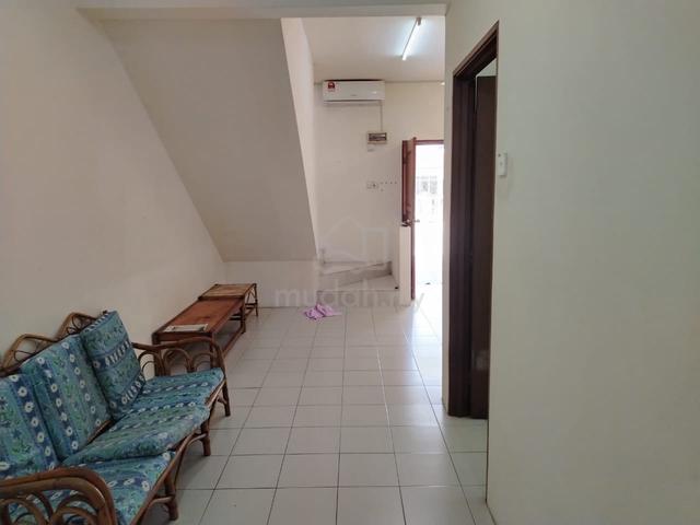 2 Storey Medium |Taman Setia Indah 3bed2bath 1