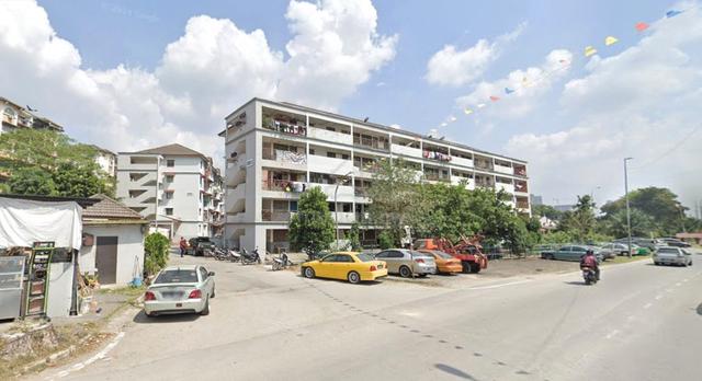 Flat Taman Kinrara S5 Blk D 1