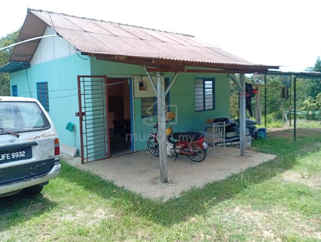 rumah batu 2 bilik 1