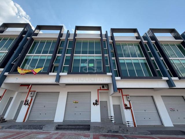 FACING MAINROAD! Skywiz Business Park 3 Storey Shoplot Ayer Keroh 1