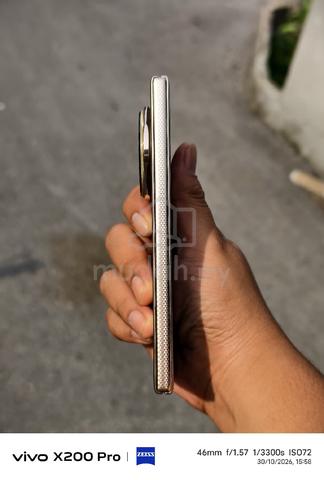 Honor Magic V5 5G - photo 3 of 6